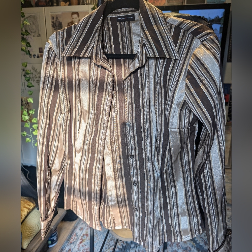 New York & Company Womens Size Small Button Up